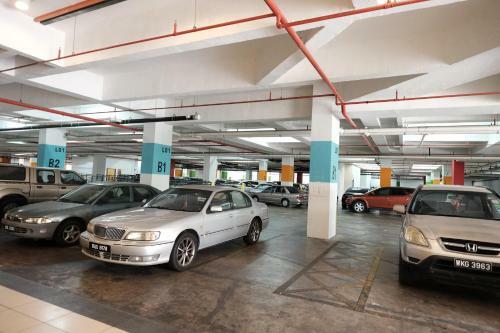 B Lot Hotel