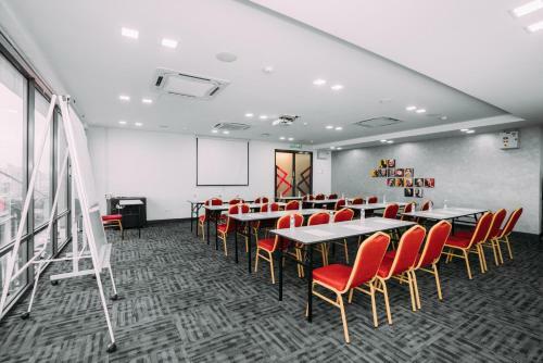 B Lot Hotel
