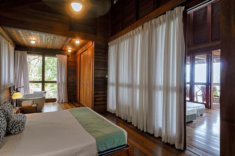 Villa Secret Bay