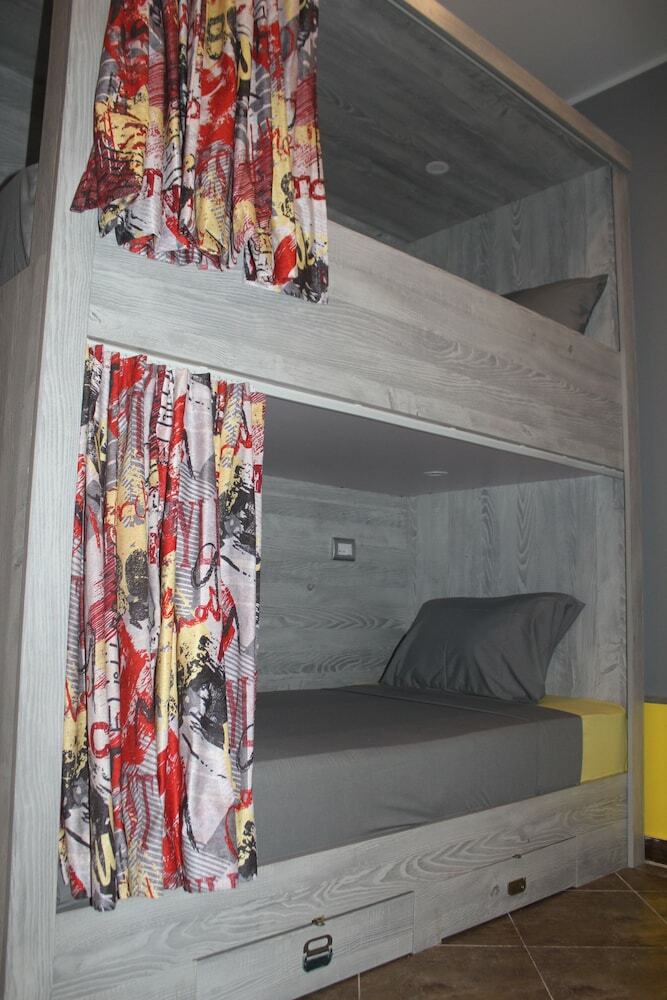 Hostal Marina Hostel