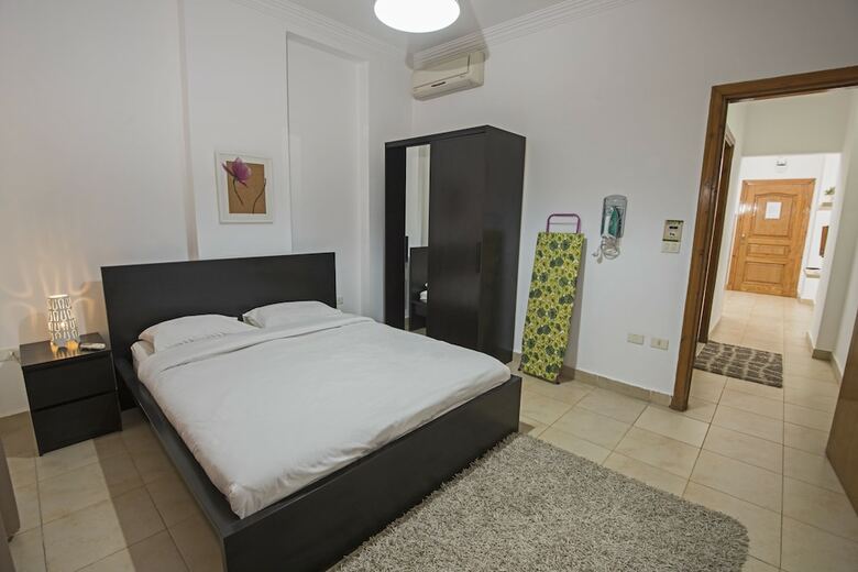 Aparthotel Lilly Apartments
