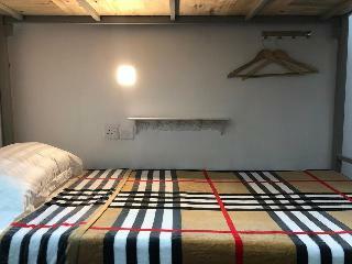 Hotel Oss Backpackers Hostel