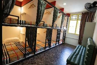 Hotel Oss Backpackers Hostel