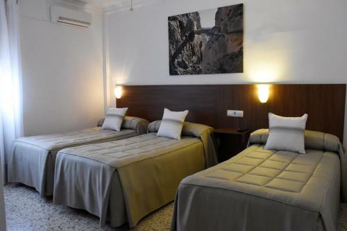 Hostal Restaurante El Cruce