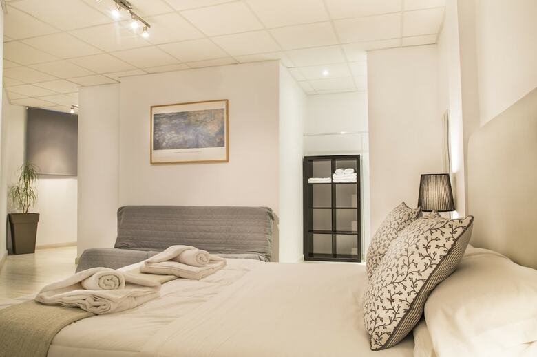 Apartamentos Caleta Homes- Malagueta Beach