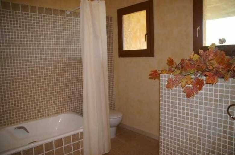 Villa - 6 Bedrooms With Pool And Wifi - 103977
