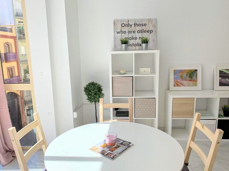 Apartamentos Homely Malaga Victoria Parking Privado
