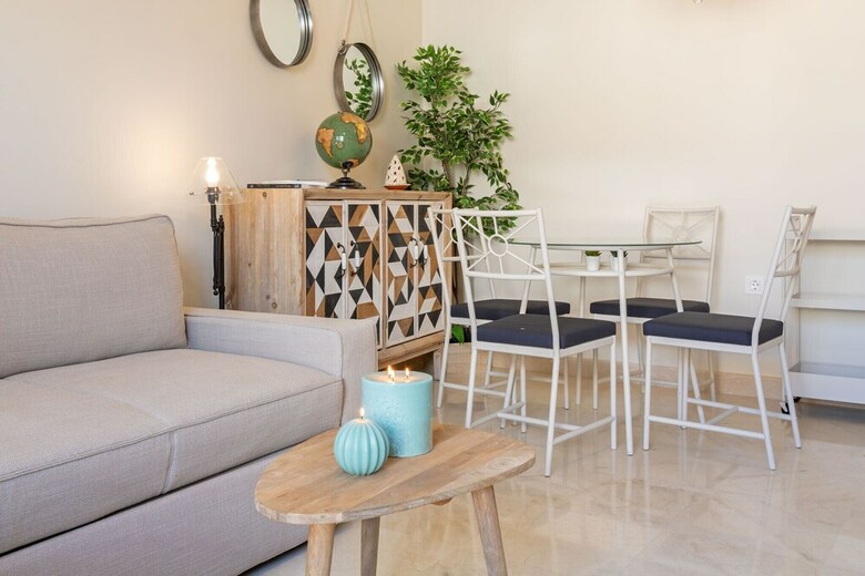 Apartamentos Lumbreras Deluxe Suite By Valcambre
