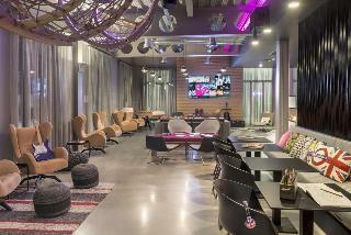 Hotel Moxy London Excel