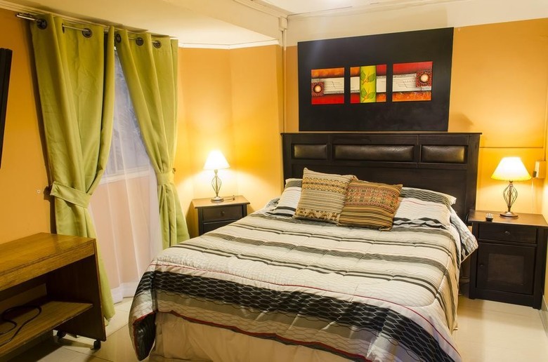 Hostal Del �guila