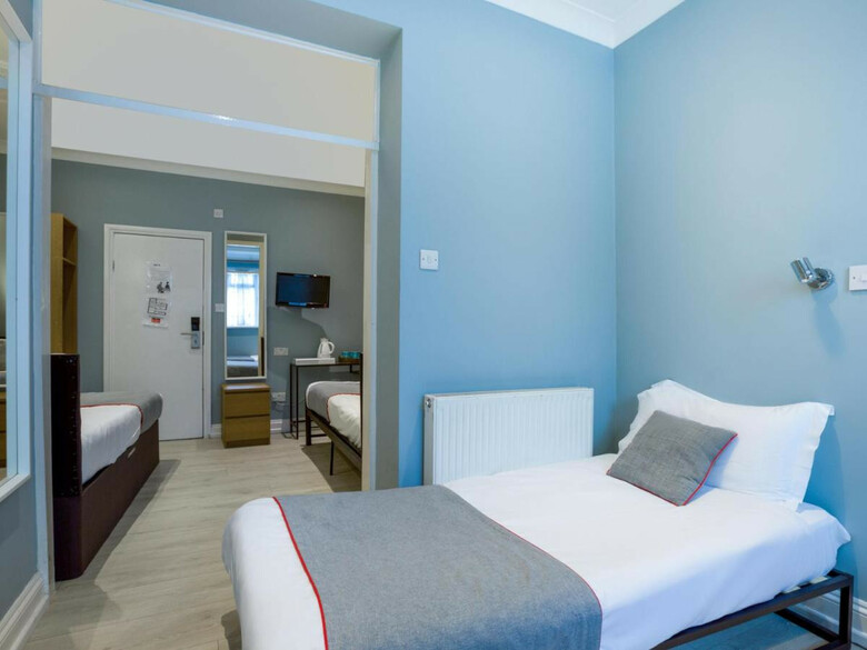 Oyo Sino Hotel