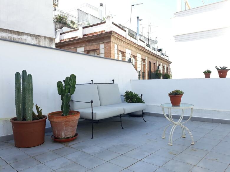 Bonito Apartamento Con Solarium En Alameda Hab 201