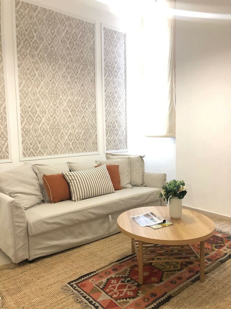 Alterhome Apartamento Plaza de Santa Ana