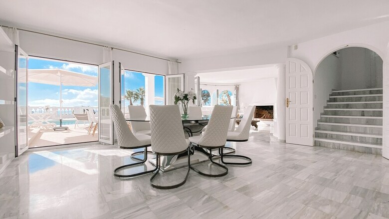 Villa The White Pearl