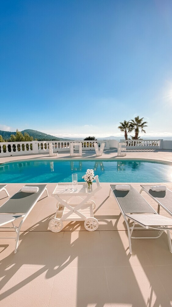 Villa The White Pearl