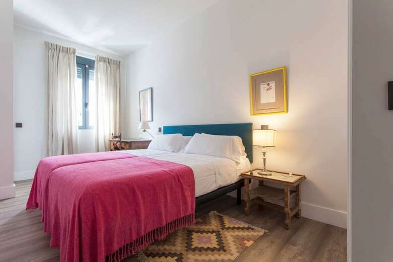 Sevilla Alquila Amplios Apartamentos Duplex En San Bernardo