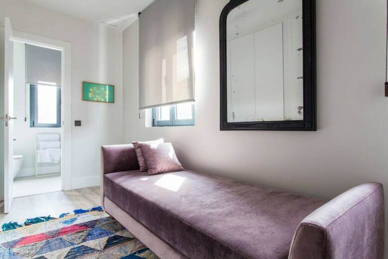 Sevilla Alquila Amplios Apartamentos Duplex En San Bernardo