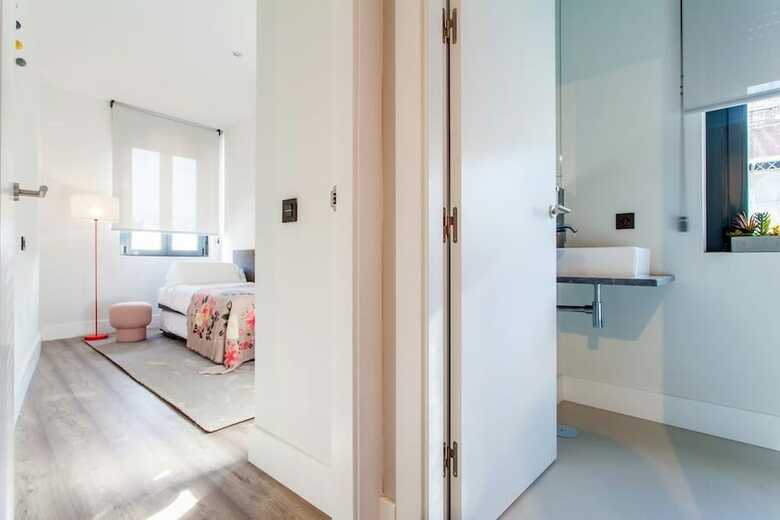 Sevilla Alquila Amplios Apartamentos Duplex En San Bernardo
