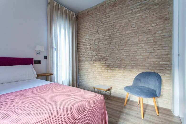 Sevilla Alquila Amplios Apartamentos Duplex En San Bernardo