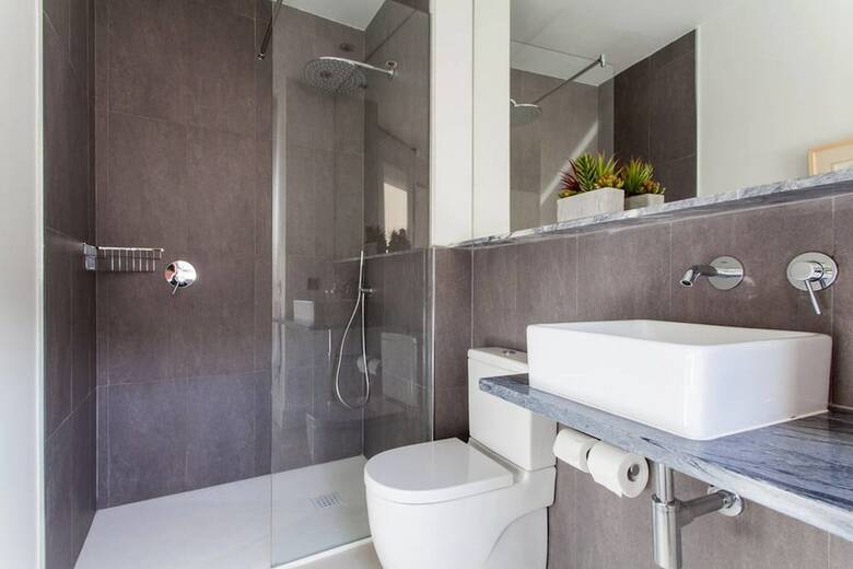 Sevilla Alquila Amplios Apartamentos Duplex En San Bernardo