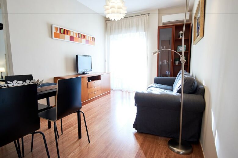 Apartamentos Resolana Suite By Valcambre