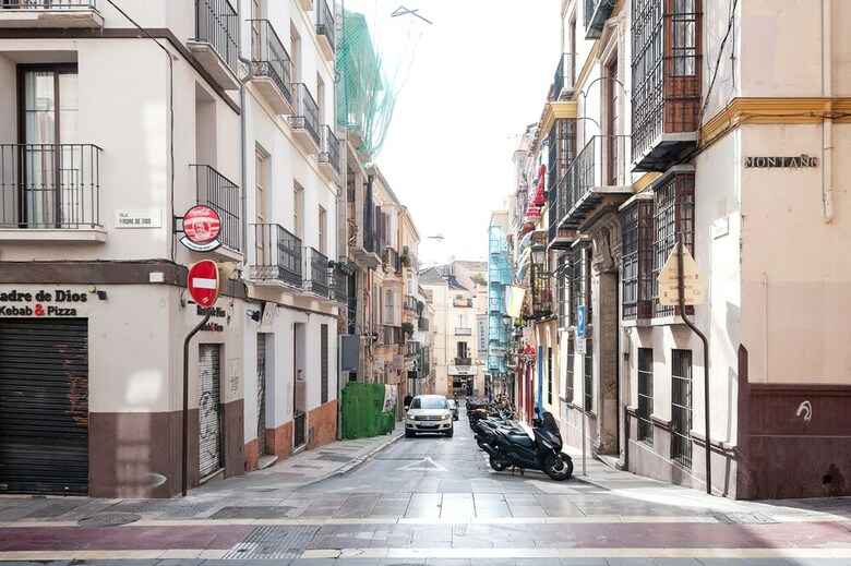 Alluring Apartment In Malaga Downtown