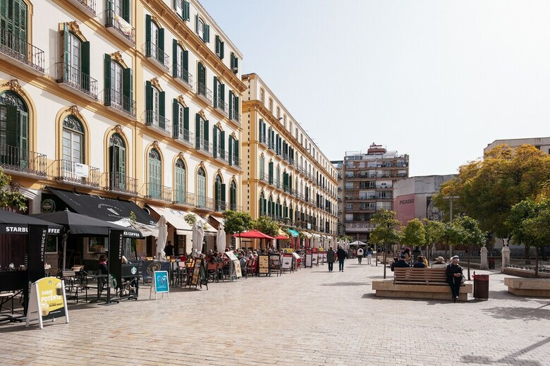 Alluring Apartment In Malaga Downtown