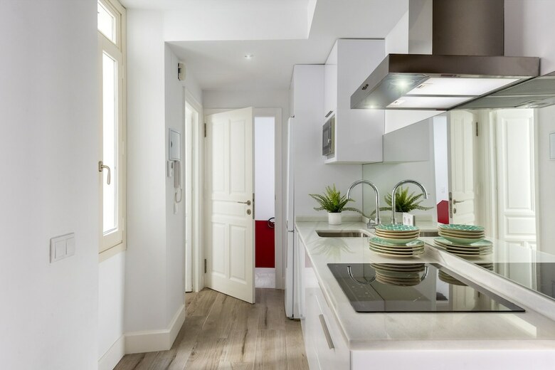 Beatiful & Quiet 2bd Apartment 5 Min From The Cathedral. Padre Marchena IV