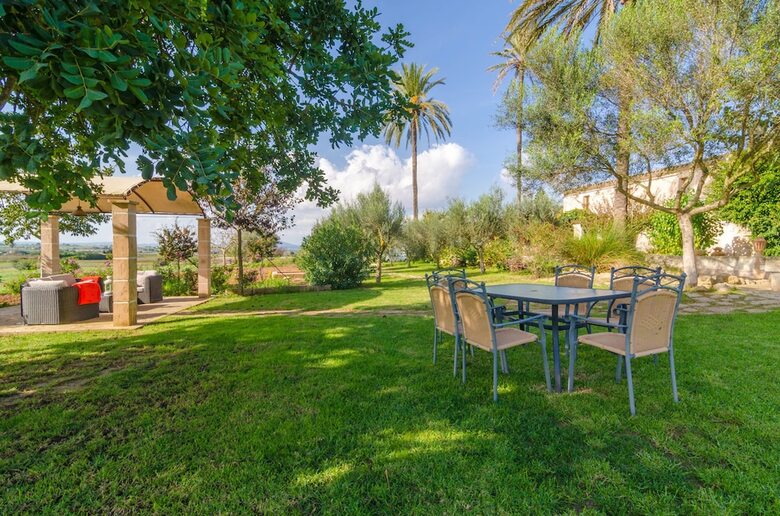 Apartamentos Agroturismo Es Pla de Llodra (Sa Soll)