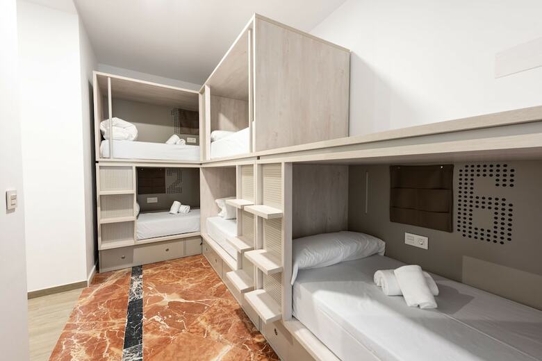 Hostal Koisi Hostel Sevilla