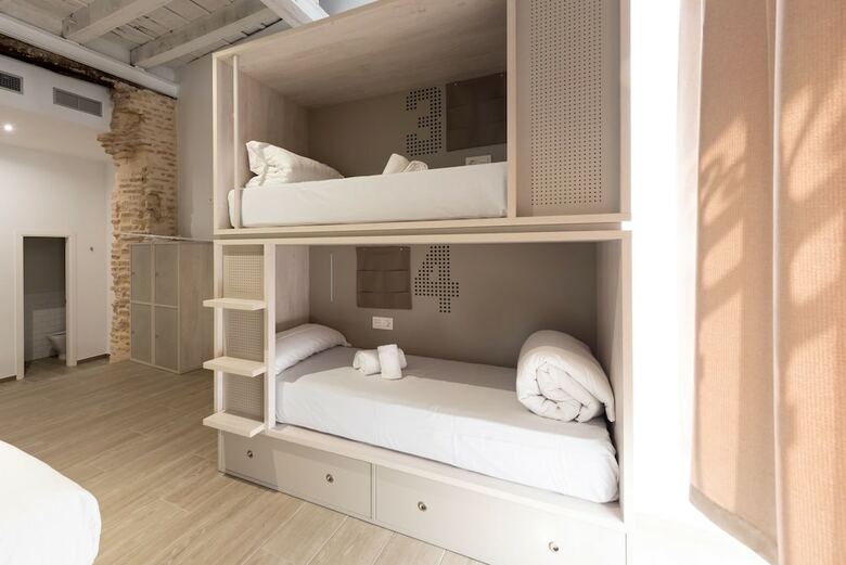 Hostal Koisi Hostel Sevilla