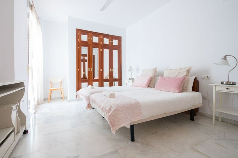 Apartamentos Redes Central Suite By Valcambre
