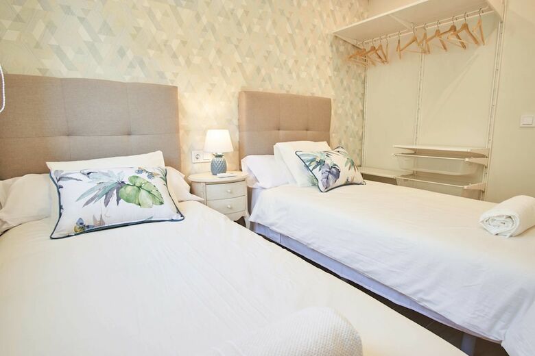 Apartamentos Arjona Riverside Deluxe By Valcambre