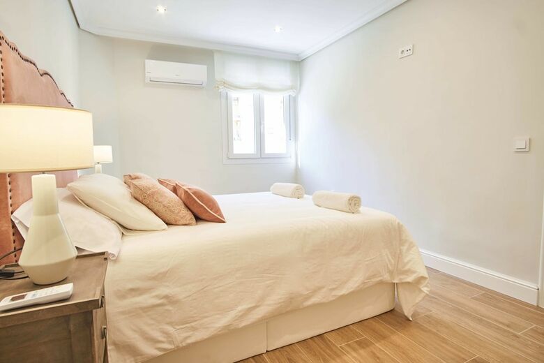 Apartamentos Arjona Riverside Deluxe By Valcambre