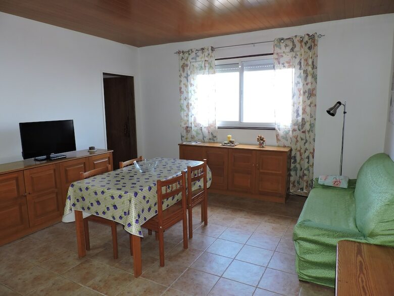 Apartamentos Montebre�a