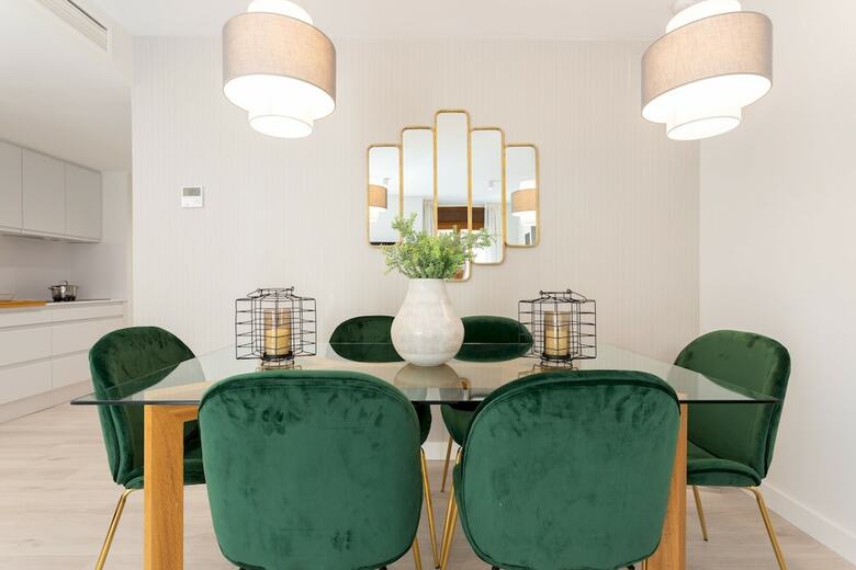 Unbeatable Location One Step Away From The Cathedral 3 Bd Apart. Cabildo V