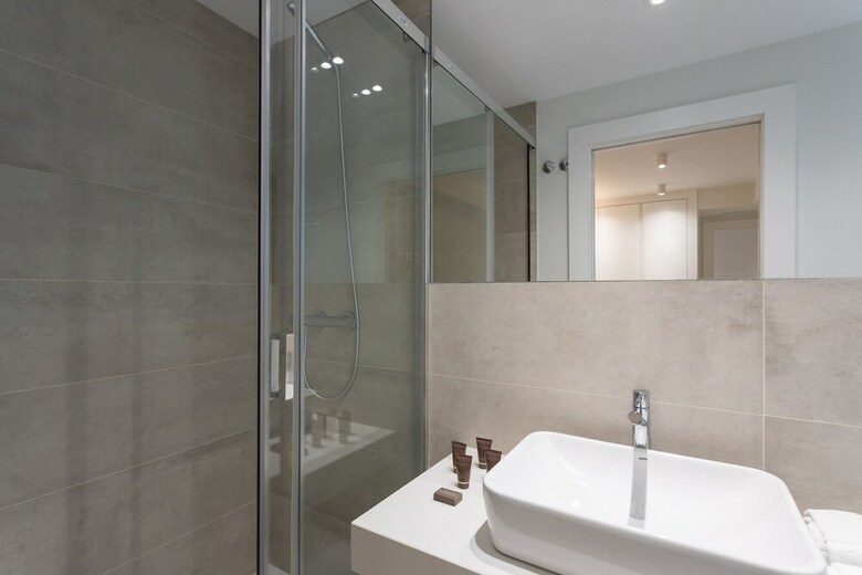 Unbeatable Location One Step Away From The Cathedral 3 Bd Apart. Cabildo V