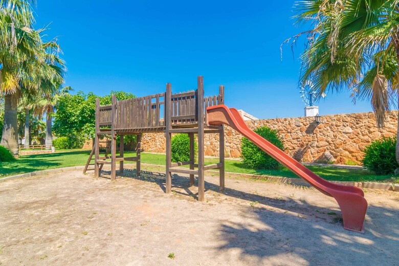 Apartamentos Finca Son Amora (Es Nins)