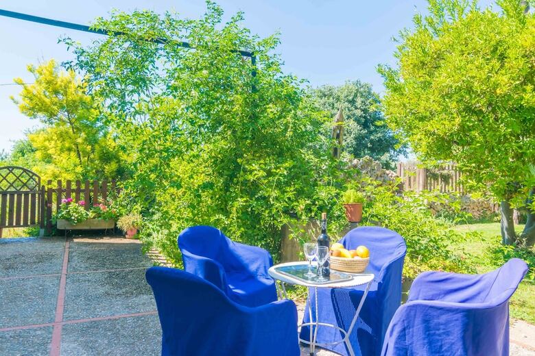 Apartamentos Finca Son Amora (Es Nins)