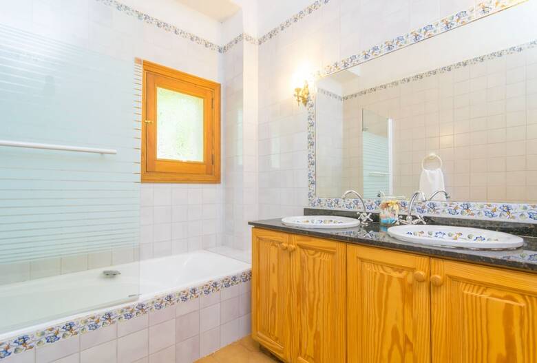 Apartamentos Finca Son Amora (Es Nins)