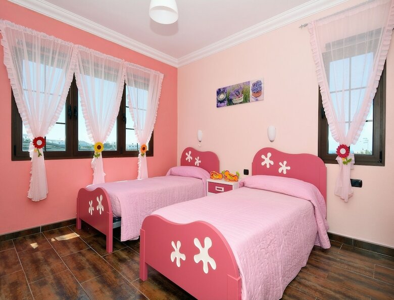 Villa - 3 Bedrooms With Pool And Wifi - 104417