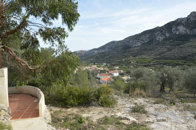 Les Roques