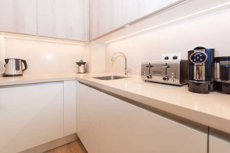 Apartamentos Continental Suit Sky