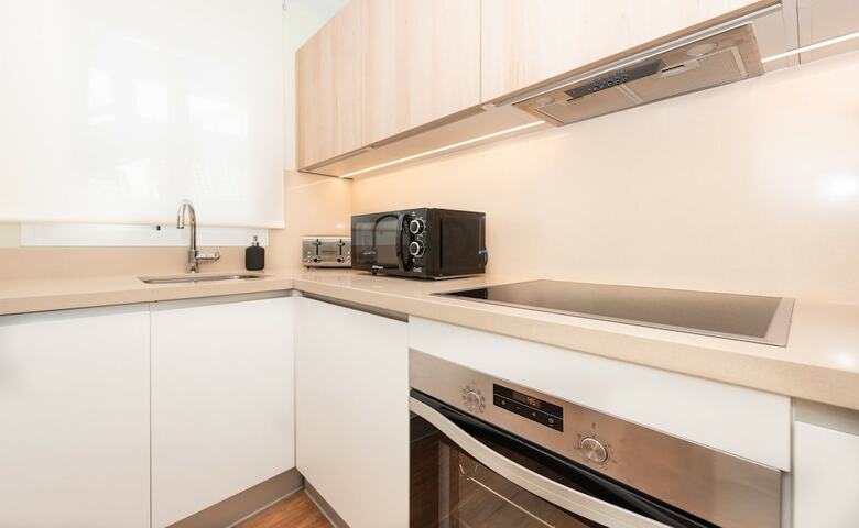 Apartamentos Continental Suit Sky