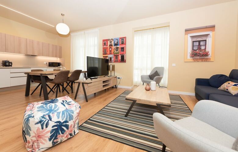 Apartamentos Continental Suit Sky