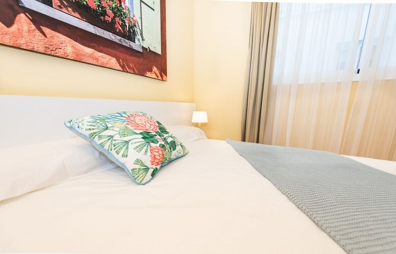 Apartamentos Continental Suit Sky