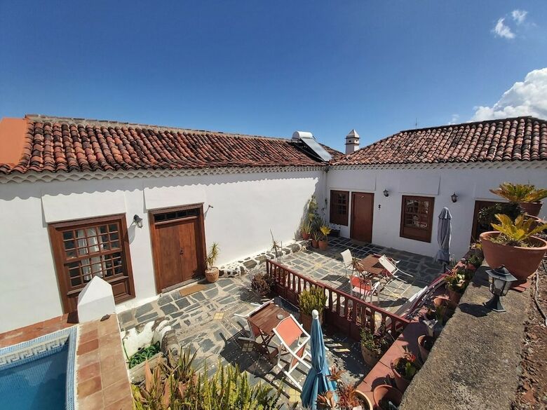 Apartamentos Finca Para�so