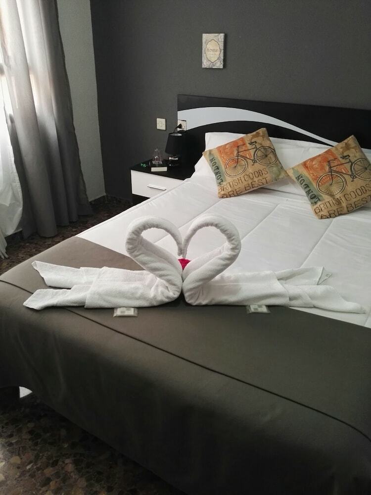 Apartamentos Iberia Lodging House