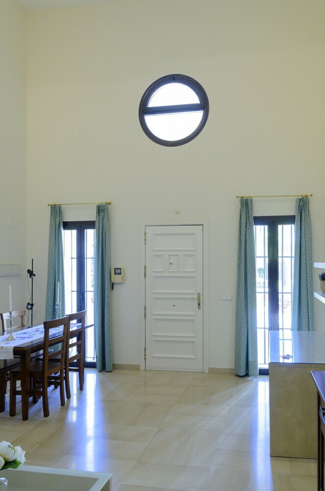 Apartamentos Espectacular Duplex Altos de Santa Ana
