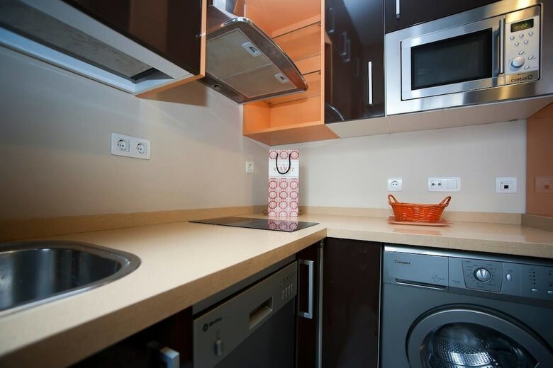 Apartamentos Atico Con Terraza Junto A El Salvador
